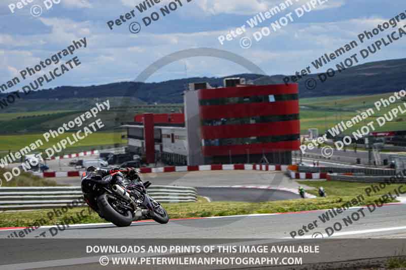 cadwell no limits trackday;cadwell park;cadwell park photographs;cadwell trackday photographs;enduro digital images;event digital images;eventdigitalimages;navarra;no limits trackdays;peter wileman photography;racing digital images;trackday digital images;trackday photos